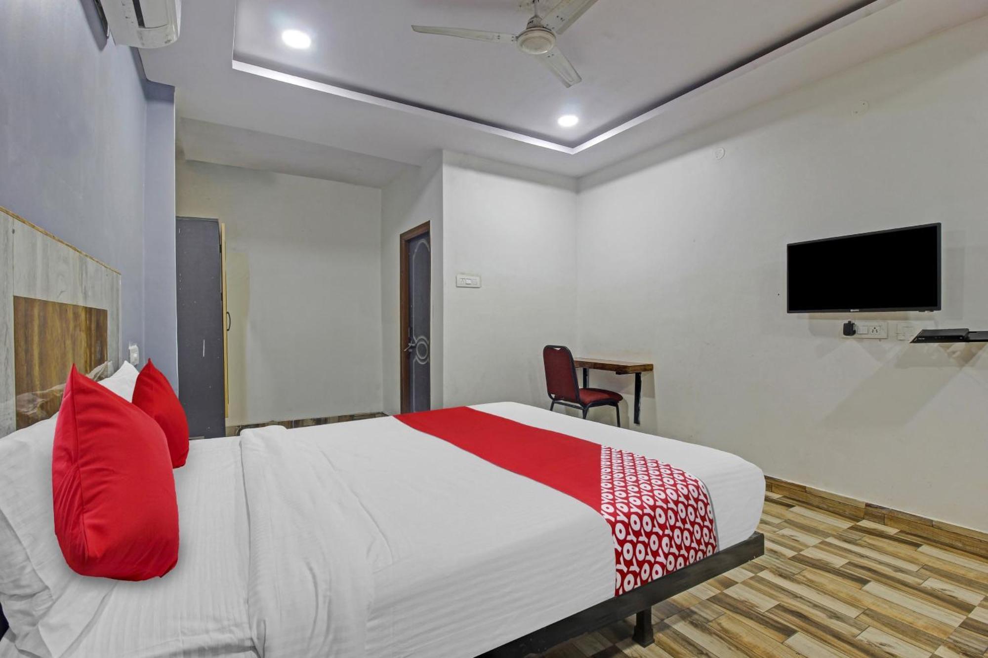 Super Hotel O Sri Sai Regency Hyderabad Esterno foto